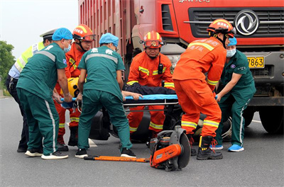 伊吾沛县道路救援